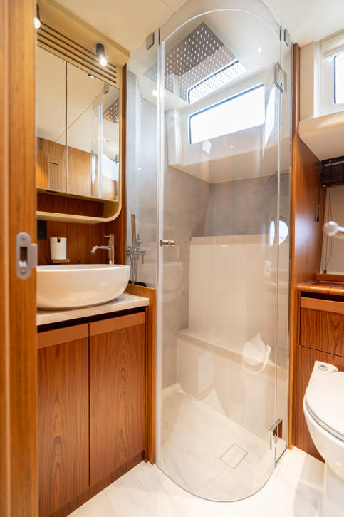 GL58 Bathroom