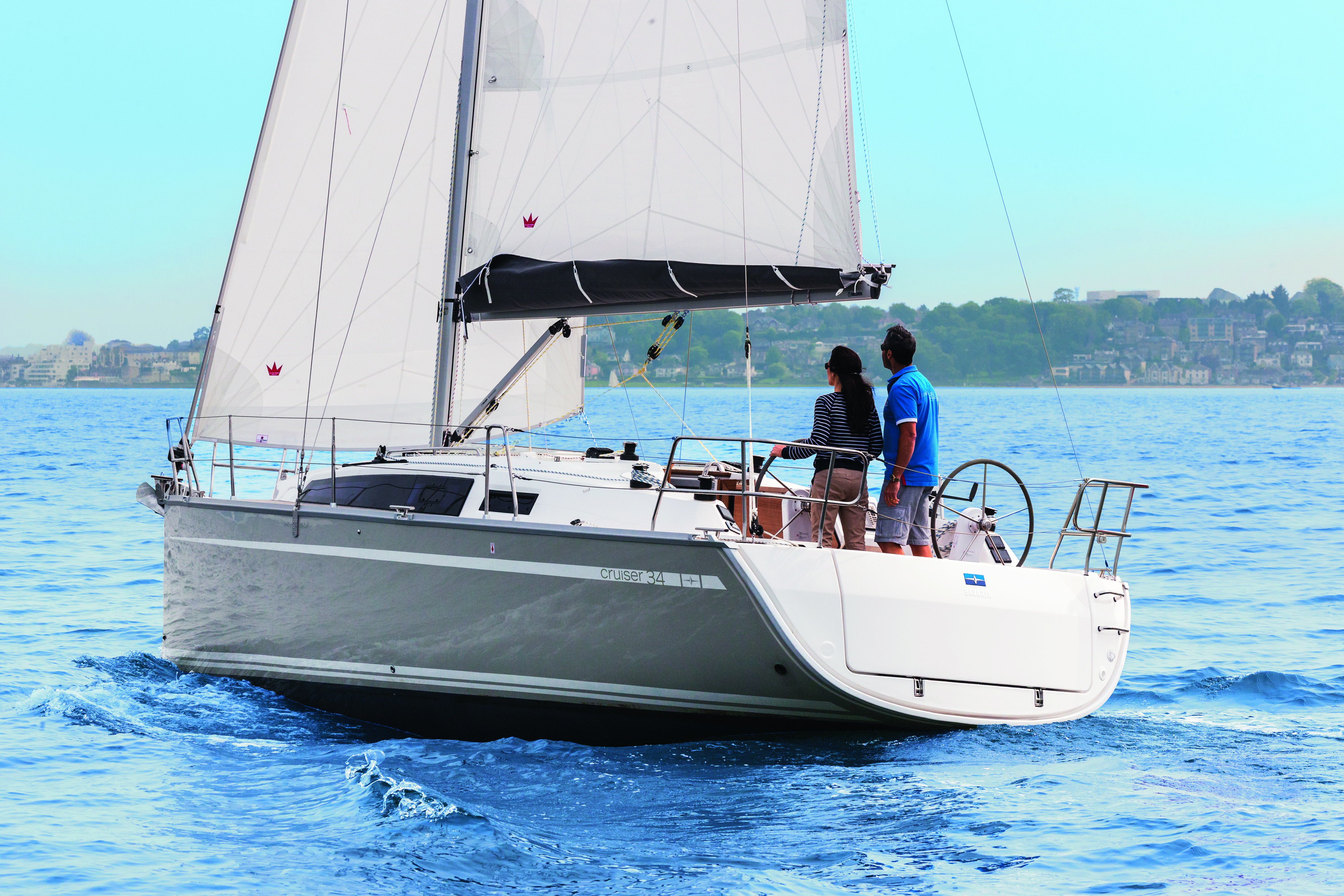 Bavaria C34_Exterior - 2.jpg