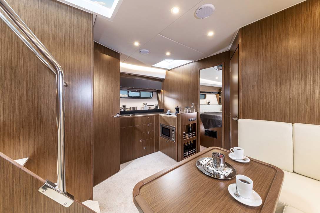 Bavaria SR41 Interior - 9.jpg