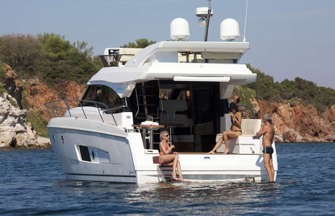 V42fly Exterior 06