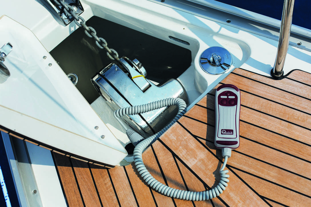 Bavaria C34_Exterior - 14.jpg
